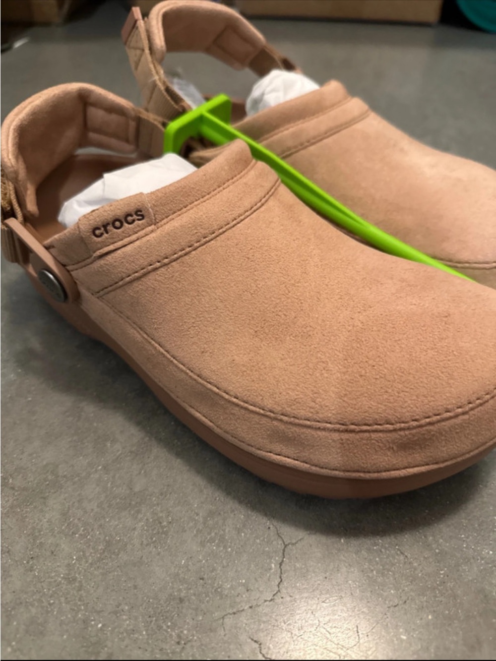 Crocs classic crafted vegan suede clog(New with tag)